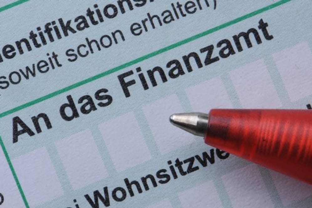 Ferienlager im Harz, Skifahrt in Österreich oder das Schullandheim am Müggelsee: Ob derartige Betreuungskosten von der Steuer abgesetzt werden können, hat nun der Bundesfinanzhof zu entscheiden.