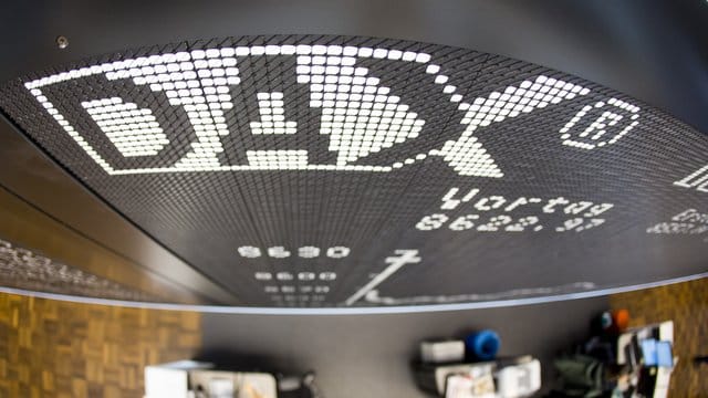 Der Deutsche Aktienindex Dax ist ein Standardwerteindex. Der Deutsche Aktienindex Dax ist ein Standardwerteindex.
