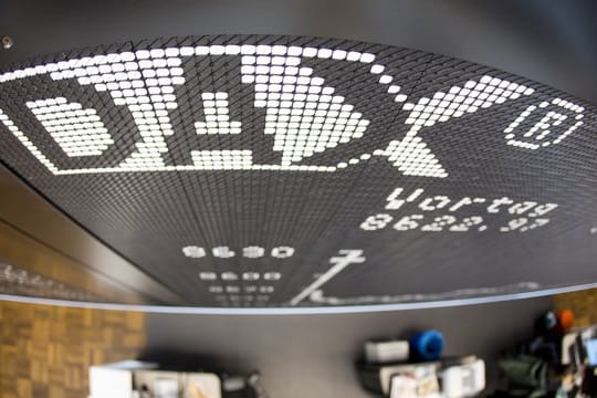 Der Deutsche Aktienindex Dax ist ein Standardwerteindex.