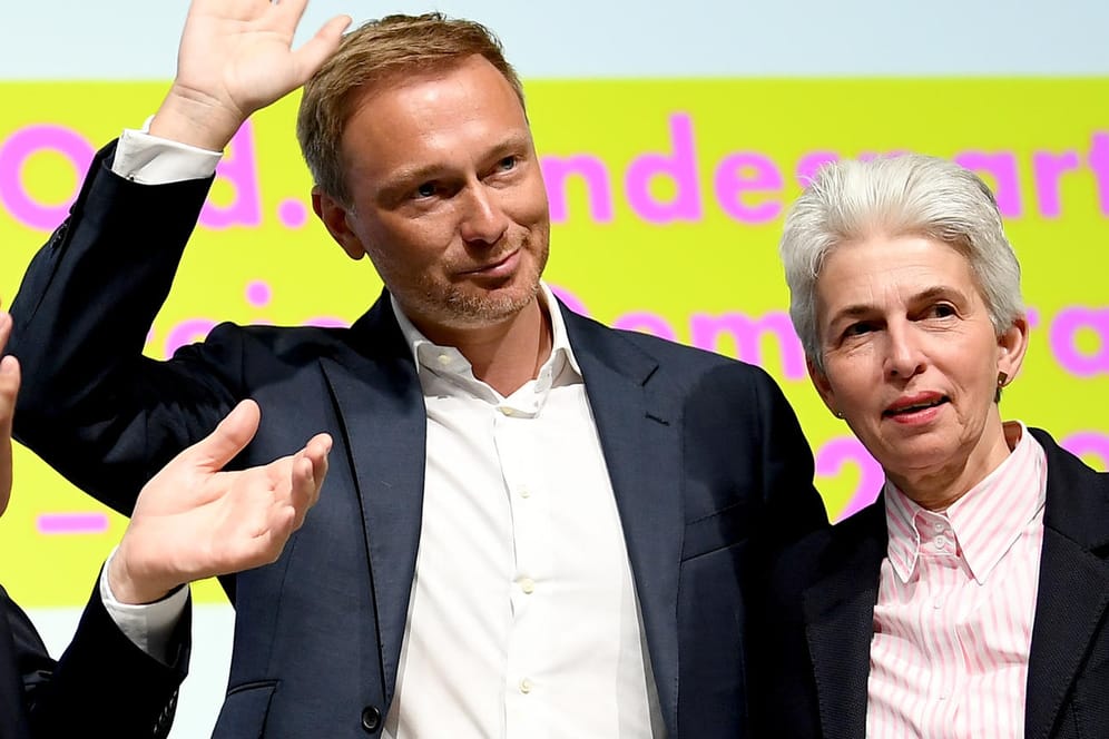 FDP-Chef Christian Lindner mit Marie-Agnes Strack-Zimmermann: Die Bundestagsabgeordnete will künftig in Düsseldorf regieren.