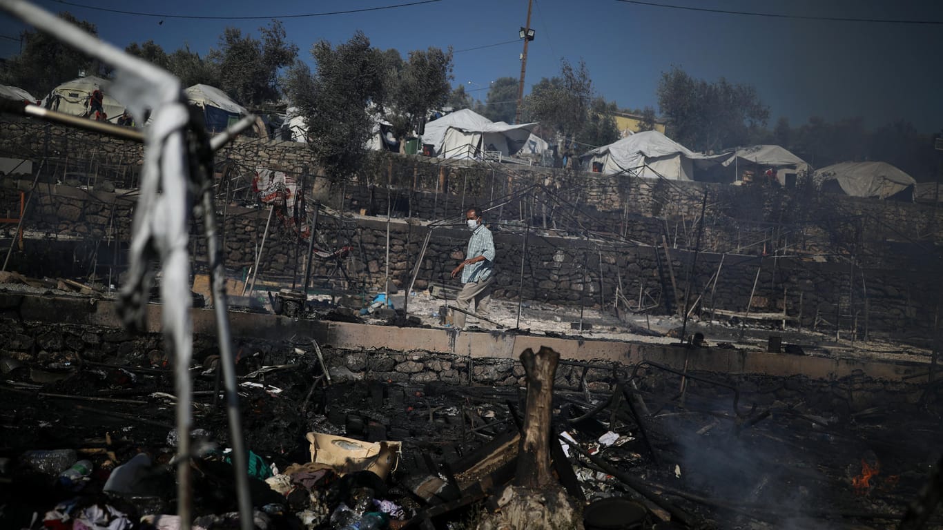 Das abgebrannte Flüchtlingscamp: Hier lebten 13.000 Menschen.