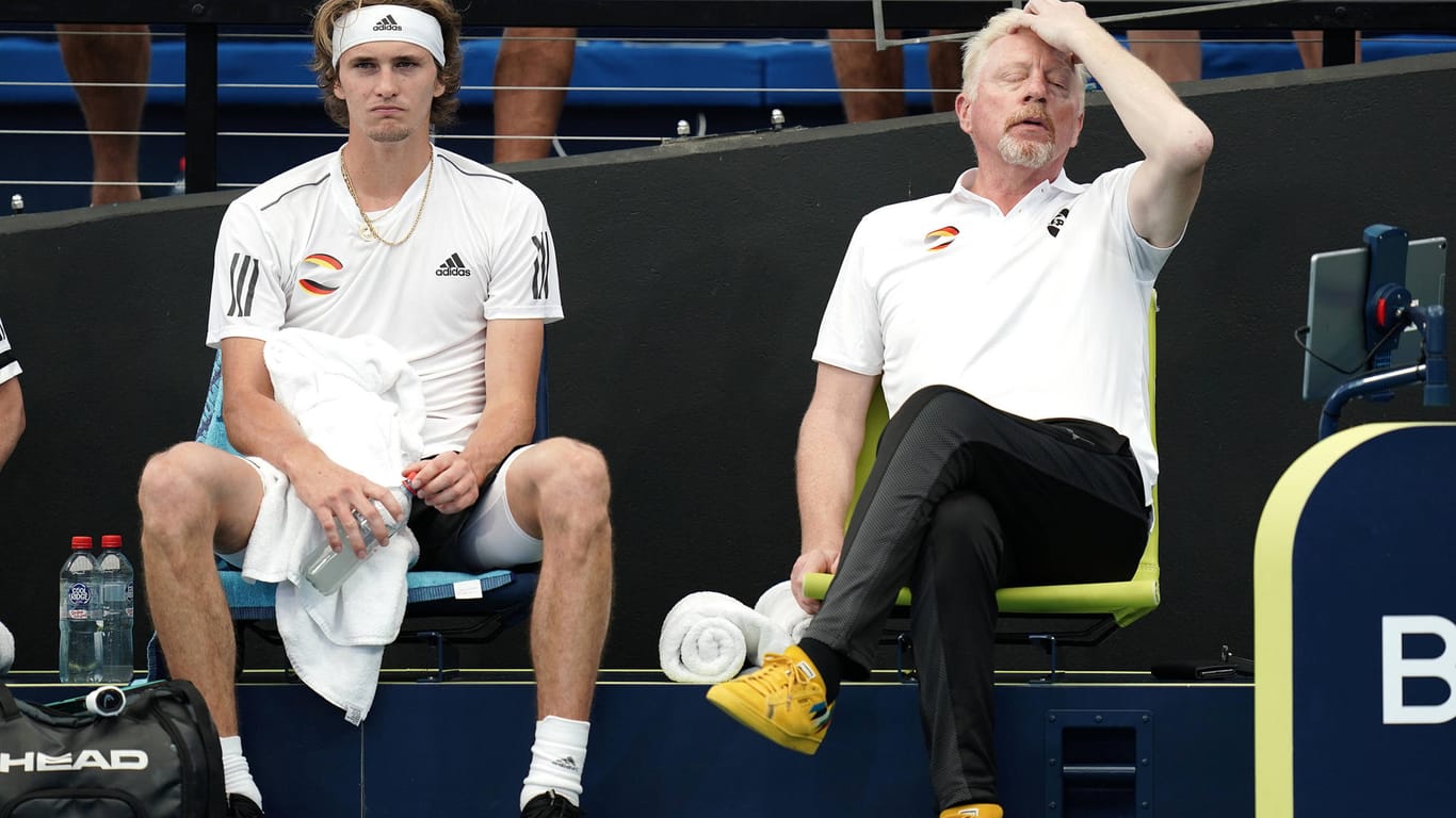 Alexander Zverev (li.) und Boris Becker (re.): Beim ATP-Cup im Januar verliert Zverev auch sein drittes Einzelmatch des Turniers.