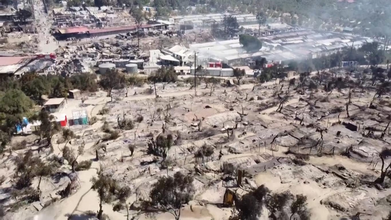 Schlimme Brände in Moria: Drohnenbilder zeigen das Ausmaß der Katastrophe im Flüchtlingscamp auf Lesbos.