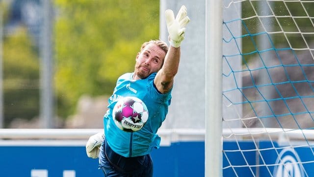Wieder die Nummer eins im Tor vom FC Schalke 04: Ralf Fährmann in Aktion. Wieder die Nummer eins im Tor vom FC Schalke 04: Ralf Fährmann in Aktion.