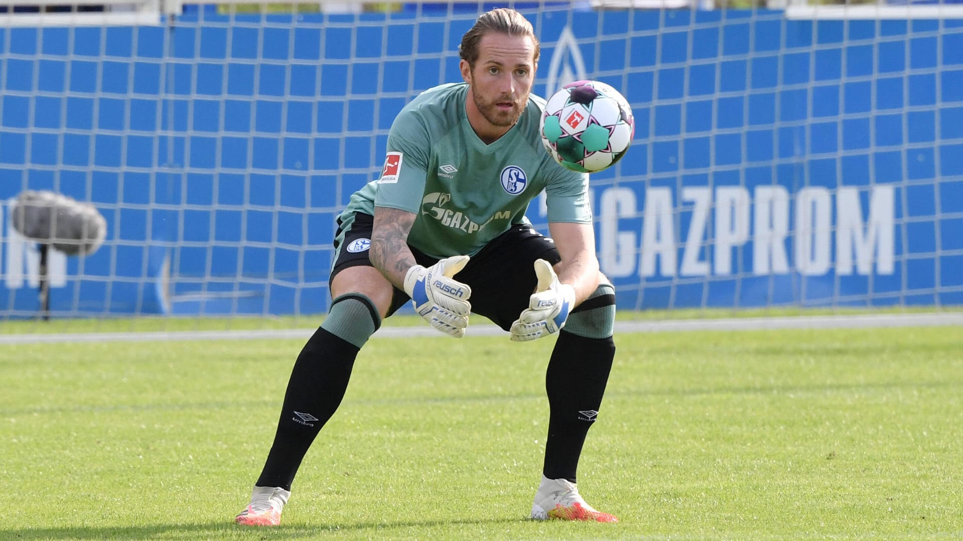 Zurück im Tor der Schalker: Ralf Fährmann.