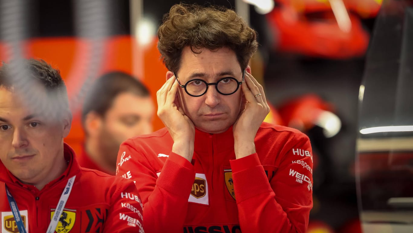 Nachdenklich: Im Zuge der Ferrari-Krise steht auch Teamchef Mattia Binotto in der Kritik.