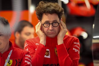 Nachdenklich: Im Zuge der Ferrari-Krise steht auch Teamchef Mattia Binotto in der Kritik.