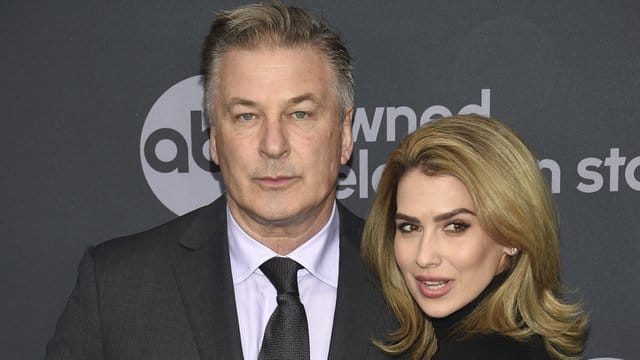 Alec Baldwin und seine Frau Hilaria Baldwin 2019 in New York. Alec Baldwin und seine Frau Hilaria Baldwin 2019 in New York.
