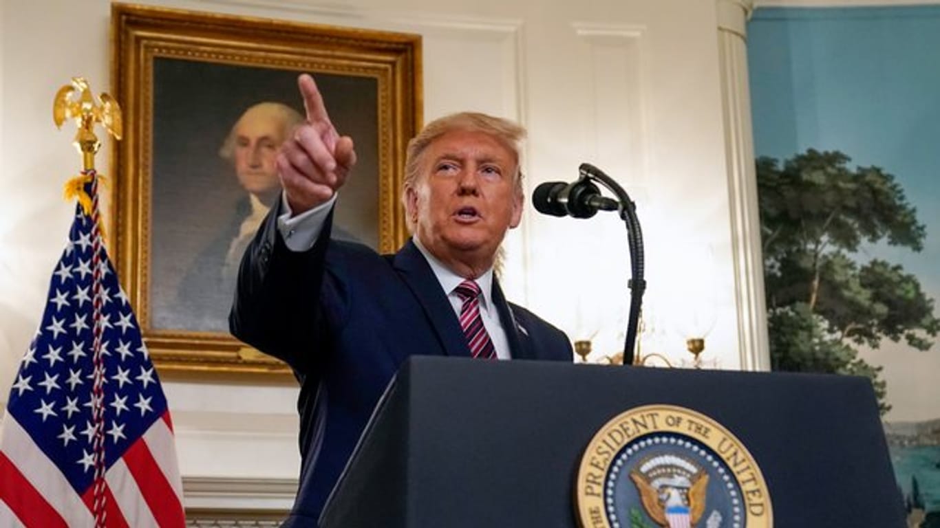 Donald Trump spricht im Rahmen einer Veranstaltung im Weißen Haus.