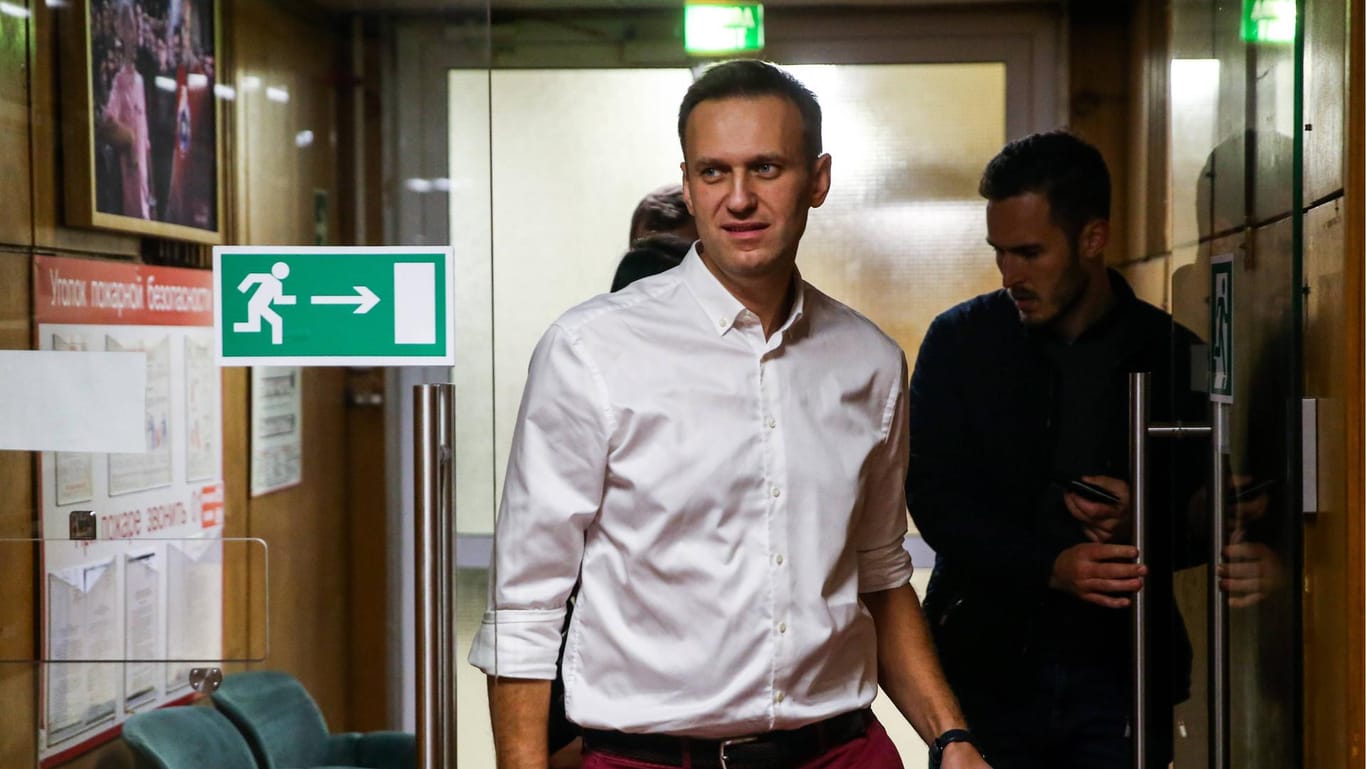 Alexej Nawalny: Ein Mitarbeiter seines Stabs ist zusammengeschlagen worden.