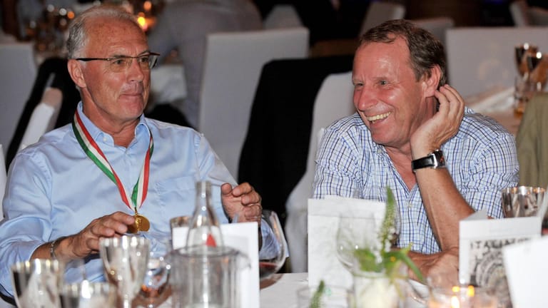 Vogts (r.) und Franz Beckenbauer bei einer Feier zum 20. Jubiläum des WM-Titels von 1990 im Jahr 2010: Die beiden verbindet eine lange Freundschaft.