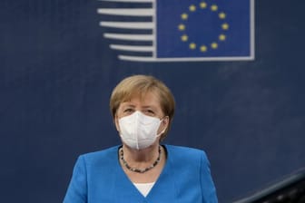 Hat auf dem EU-Sondergipfel zur Bewältigung der Corona-Wirtschaftskrise hart verhandelt: Bundeskanzlerin Angela Merkel.