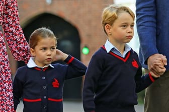 Prinzessin Charlotte und ihr Bruder Prinz George am ersten Schultag in London.