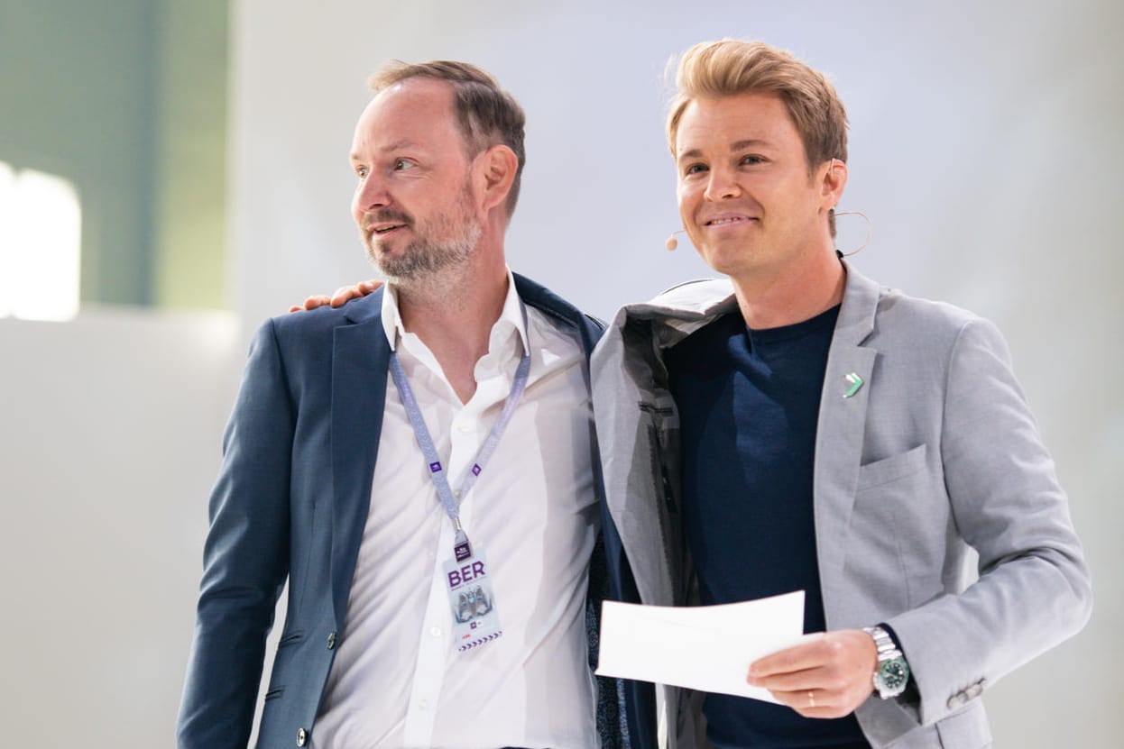 Marco Voigt und Nico Rosberg auf dem Greentech Festival 2019: Auf der Veranstaltung werden unter anderem Innovationen im Bereich Nachhaltigkeit vorgestellt.