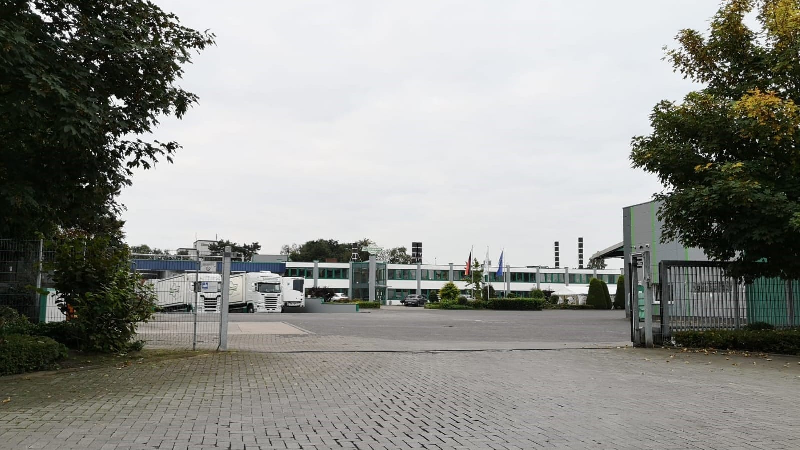 Blick auf das Firmengelände von Bahlmann: Der Schlachthof ist einer der größten der Region.