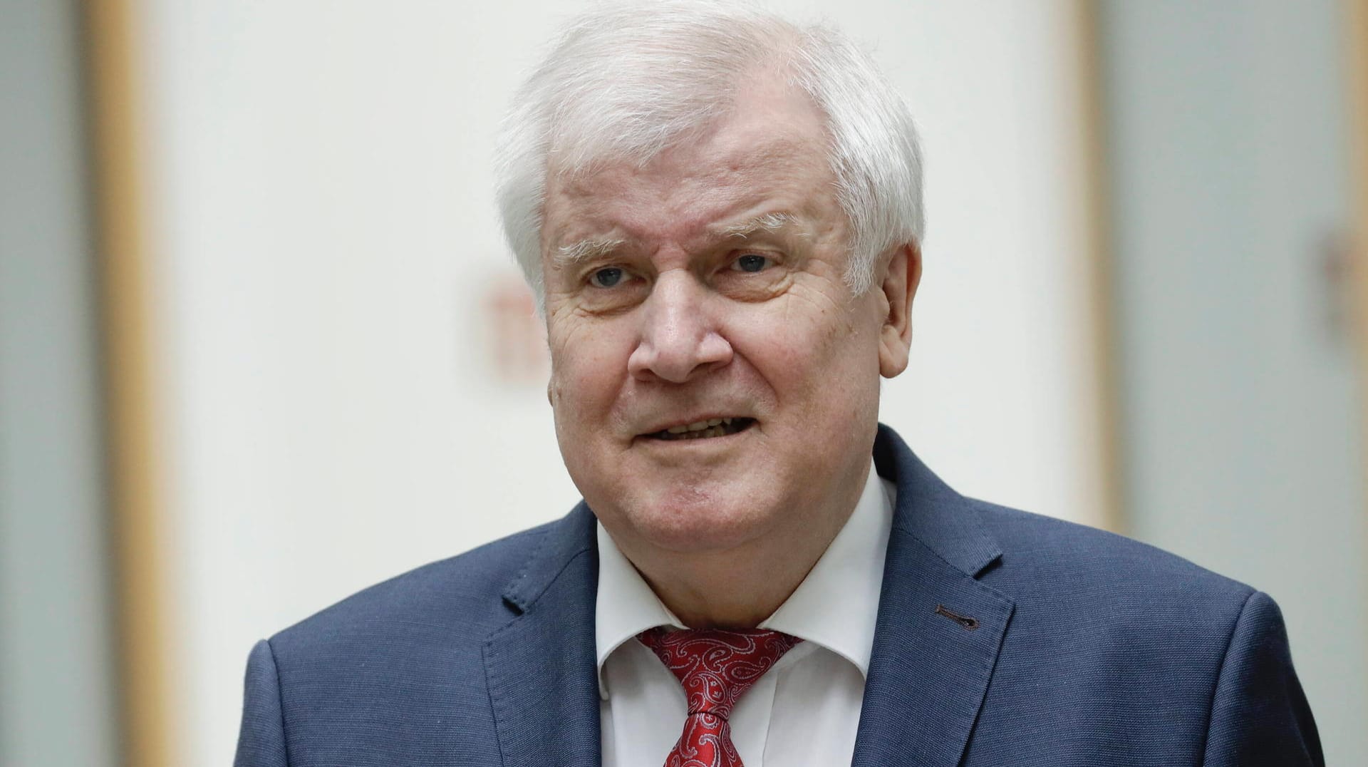 Innenminister Horst Seehofer hat angekündigt, dass Deutschland bis zu 150 minderjährige Flüchtlinge aufnimmt.