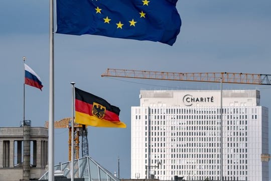 Der russische Oppositionelle Nawalny wird in der Berliner Charité behandelt.
