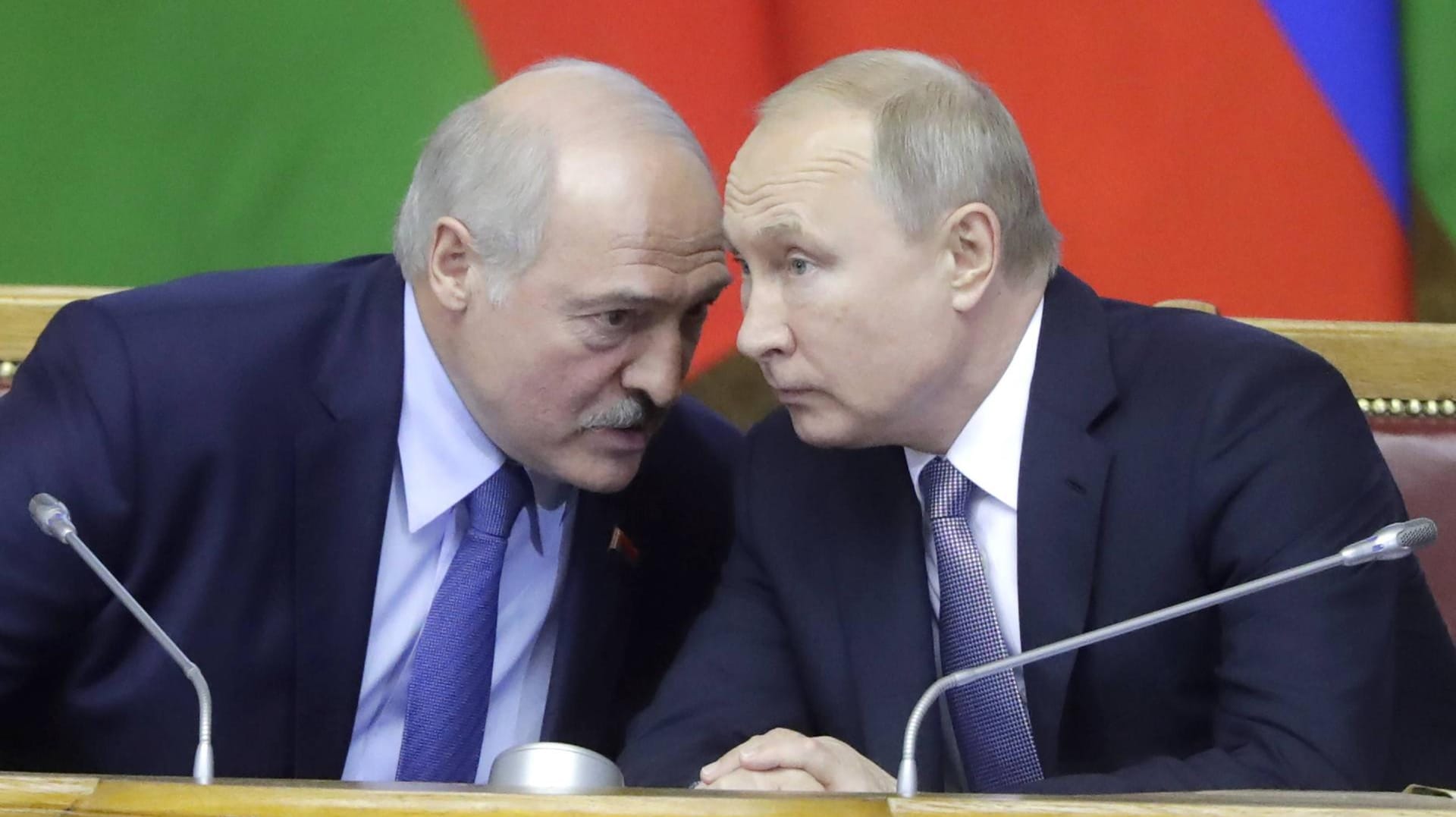 Alexander Lukaschenko, Wladmir Putin: Am Montag treffen sich die Staatschefs inmitten der politischen Krise in Belarus in Sotschi. Alexander Lukaschenko, Wladmir Putin: Am Montag treffen sich die Staatschefs inmitten der politischen Krise in Belarus in Sotschi.
