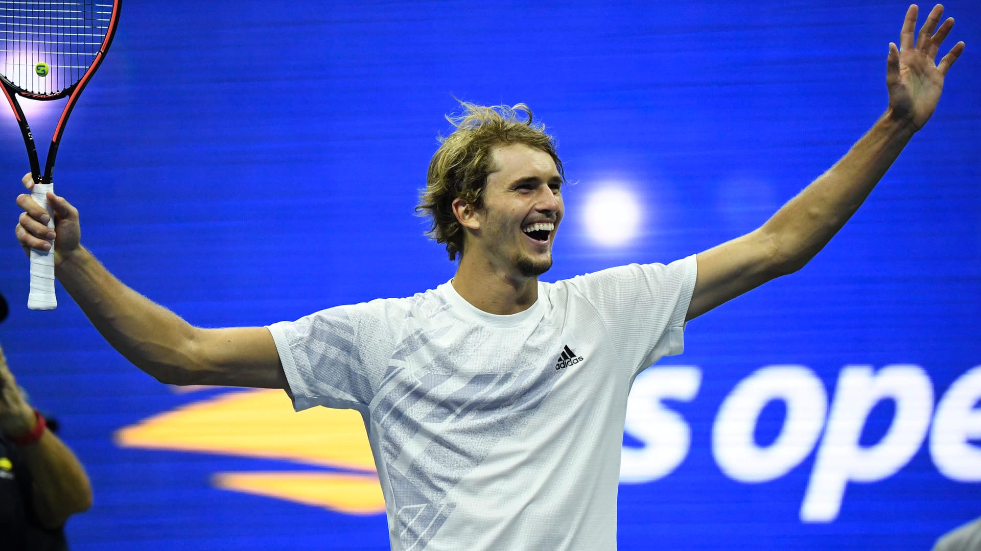 Überglücklich: Alexander Zverev nach seinem Sieg im Halbfinale der US Open.