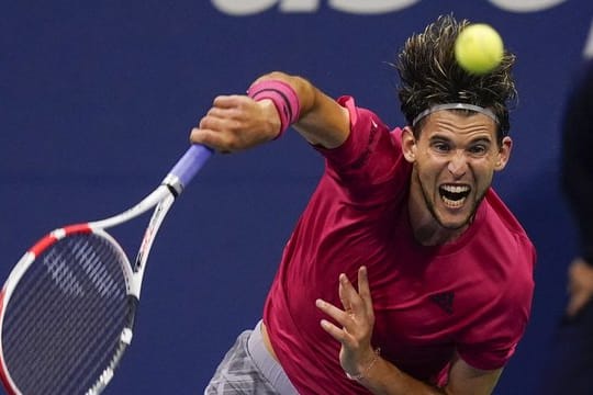 Steht nach seinem Sieg im Finale gegen Alexander Zverev: Dominic Thiem aus Österreich in Aktion.