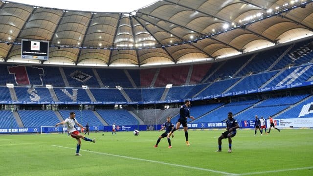 Die Zuschauerränge werden auch beim HSV-Spiel gegen Fortuna Düsseldorf leer bleiben. Die Zuschauerränge werden auch beim HSV-Spiel gegen Fortuna Düsseldorf leer bleiben.