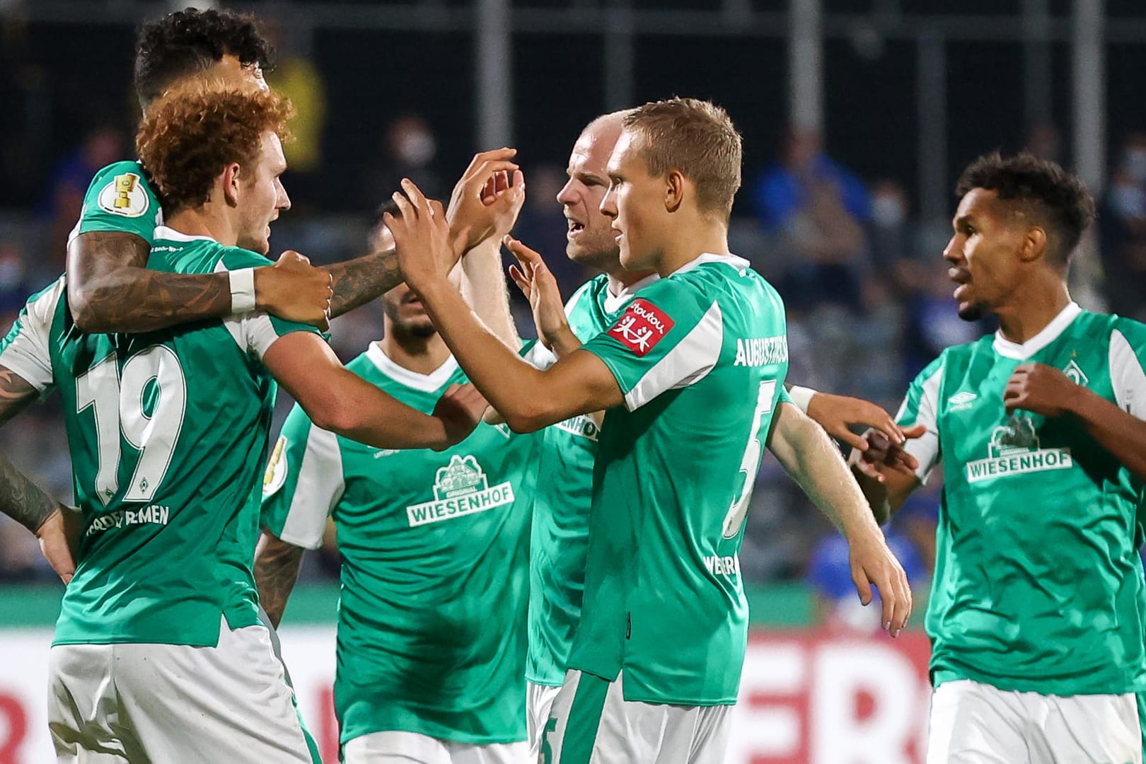 DFB-Pokal: Werder Bremen steht in der zweiten Runde.