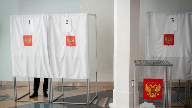 In 18 russischen Regionen wurden die Gouverneure gewählt. In 18 russischen Regionen wurden die Gouverneure gewählt.
