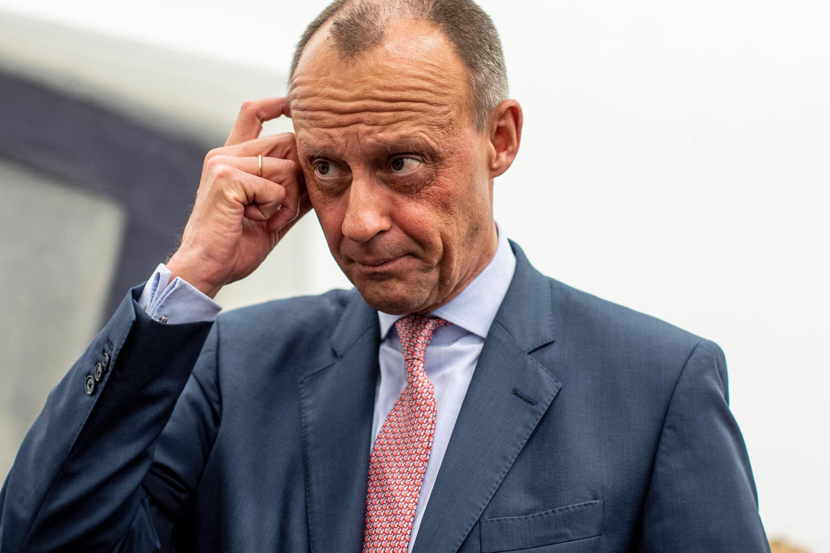 Friedrich Merz: "Eine Bremse zu lösen, muss ja nicht gleichzeitig heißen, mit Vollgas den Berg herunterzurauschen."