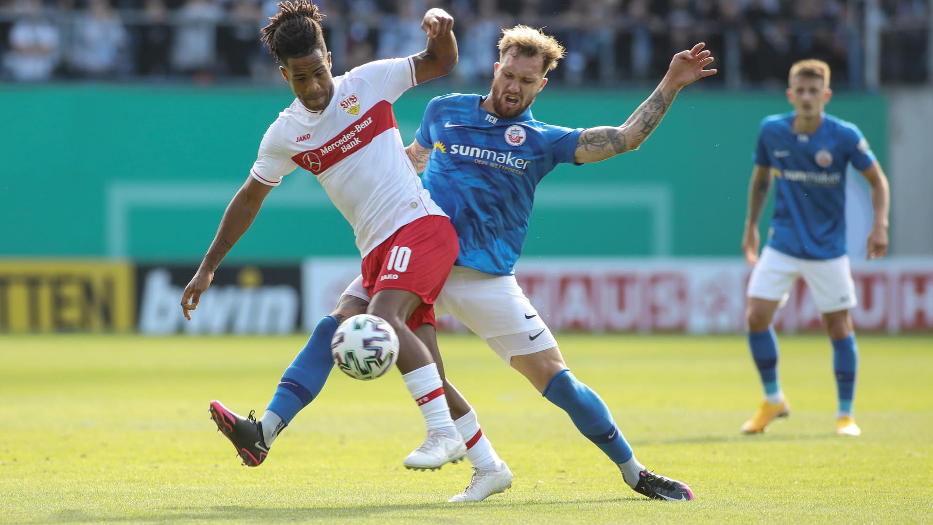 DFB-Pokal: Der VfB gewann knapp in Rostock.