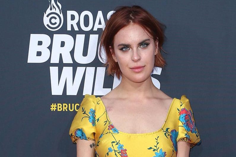 Tallulah Willis: Als ihr Vater 2018 beim "Comedy Central Roast of Bruce Willis" ins Kreuzfeuer genommen wurde, war sie live vor Ort.