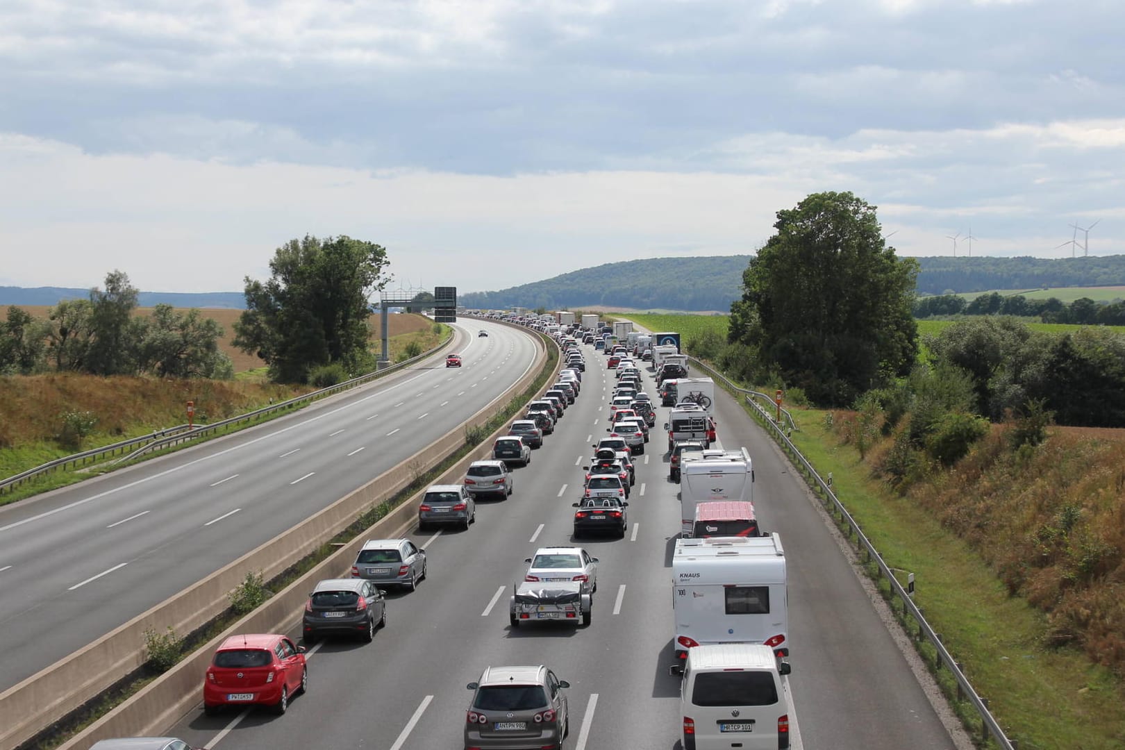 Verkehrsaufkommen: Auf der A7 kann es an diesem Wochenende wieder voll werden.