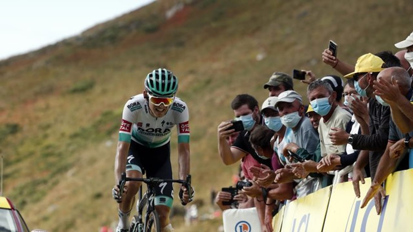 Zeigt starke Leistungen bei seiner zweiten Tour: Lennard Kämna (l).