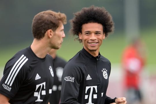 Prominenter Neuzugang beim FC Bayern: Leroy Sané (r).