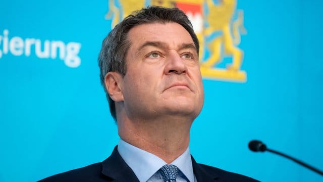 Plädiert für ein einheitliches Vorgehen bei der Fan-Rückkehr in die Bundesliga-Stadien: Bayerns Ministerpräsident Markus Söder. Plädiert für ein einheitliches Vorgehen bei der Fan-Rückkehr in die Bundesliga-Stadien: Bayerns Ministerpräsident Markus Söder.