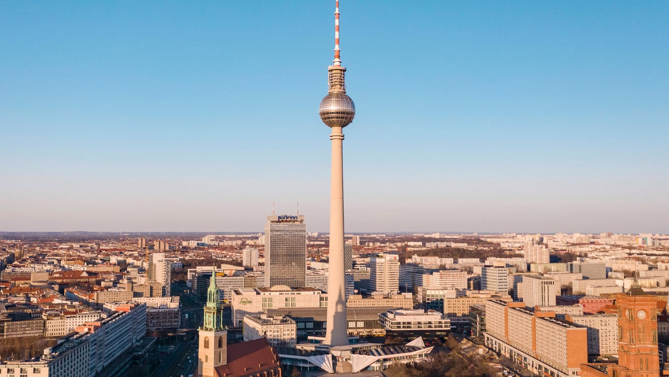Berliner Fernsehturm: Per App können hier Arbeitsplätze gemietet werden.