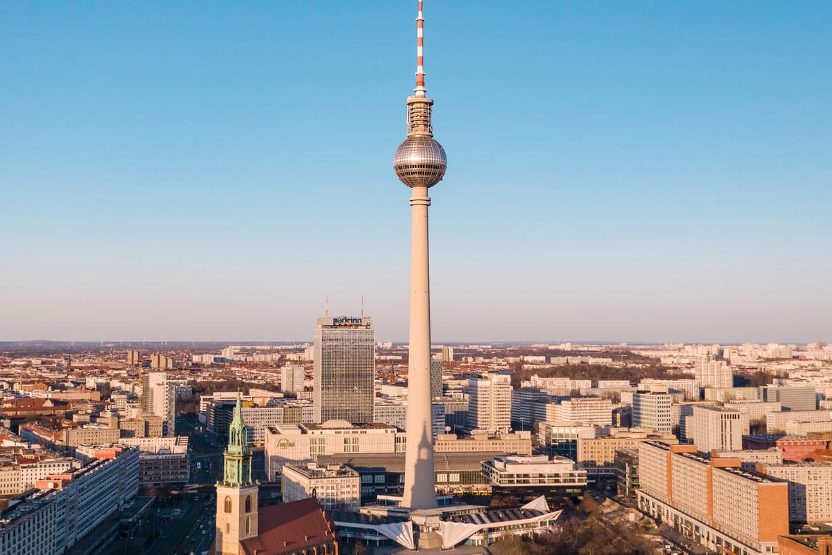 Berliner Fernsehturm: Per App können hier Arbeitsplätze gemietet werden.