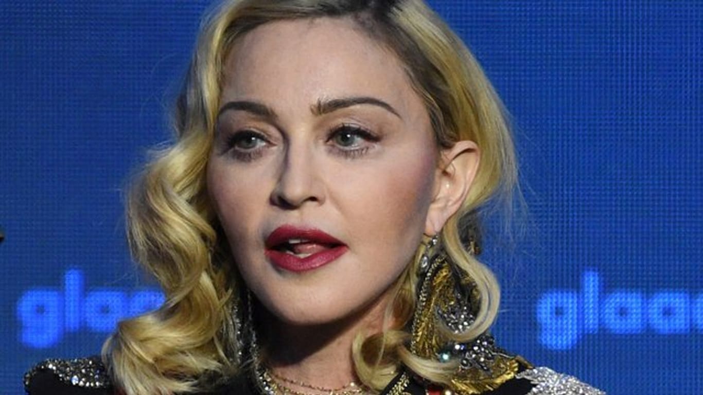 Mit Hits wie "Like a Prayer", "Material Girl" oder "Like a Virgin" feierte Madonna als Sängerin Welterfolge.