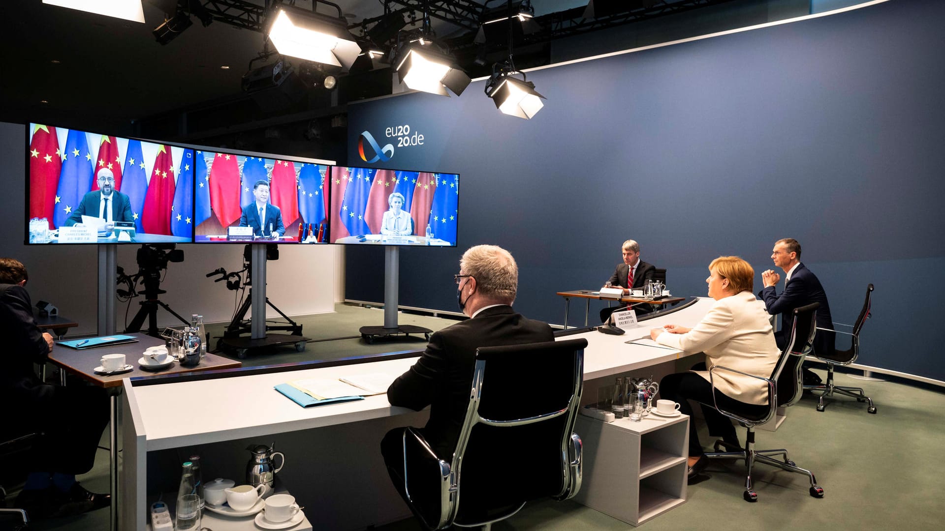 Angela Merkel beim EU-Videogipfel mit Chinas Präsident Xi.