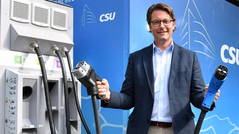 E-Fahrzeuge: Andreas Scheuer kritisiert die Lieferzeiten.