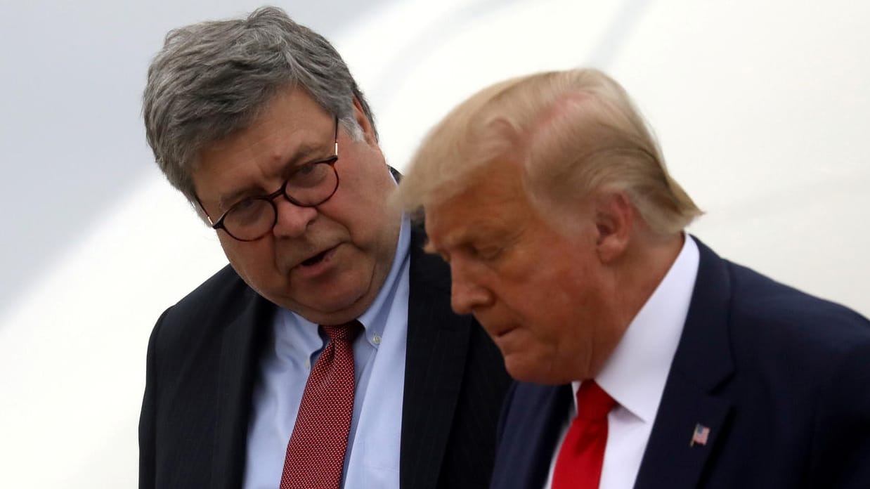 Bill Barr und der damalige US-Präsident Donald Trump (Archivbild): Der Ex-US-Justizminister war einst Trumps enger Verbündeter.