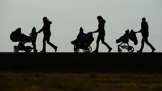Wie Kinderfreundlich ist Deutschland? Eine neue Studie geht der Frage nach. Wie Kinderfreundlich ist Deutschland? Eine neue Studie geht der Frage nach.