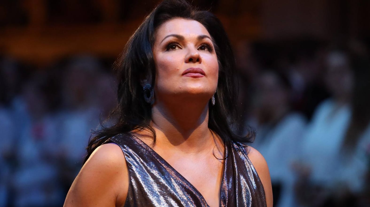 Anna Netrebko: Die Opernsängerin liegt im Krankenhaus.