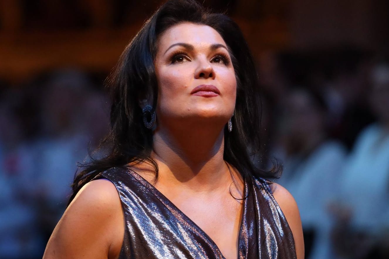 Anna Netrebko: Die Opernsängerin liegt im Krankenhaus.