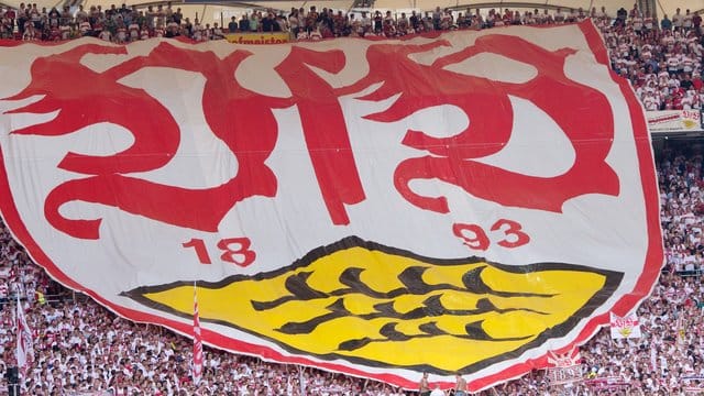 Zum Bundesliga-Start plant der VfB Stuttgart mit 8000 Zuschauern in der Mercedes-Benz Arena. Zum Bundesliga-Start plant der VfB Stuttgart mit 8000 Zuschauern in der Mercedes-Benz Arena.