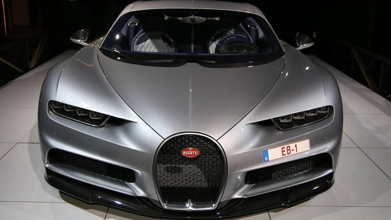 Ein Bugatti Chiron (Symbolbild): VW will sich offenbar von den Luxuswagen trennen.
