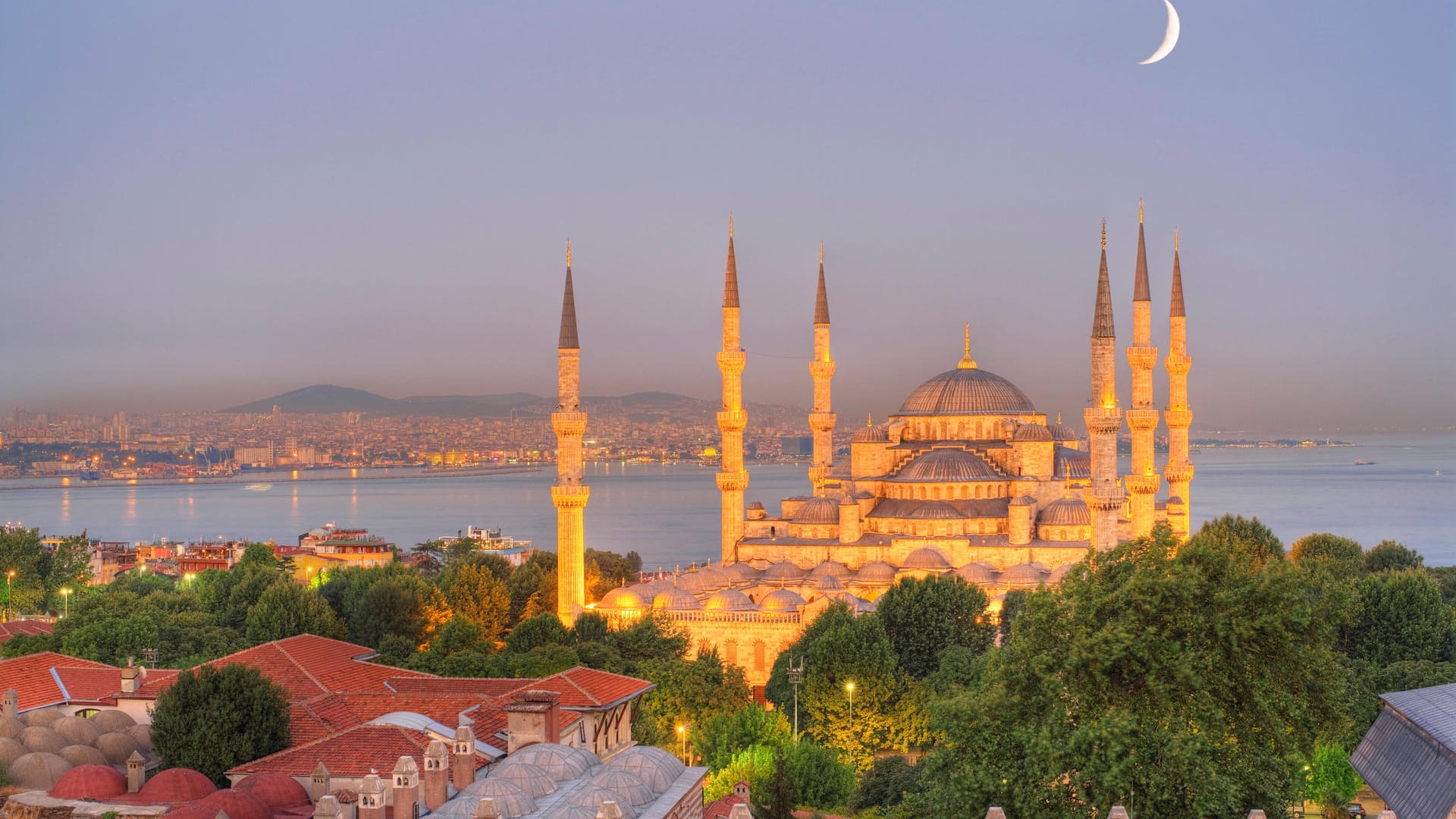 Istanbul/Türkei: Für einige Regionen der Türkei wurde die Reisewarnung aufgehoben.