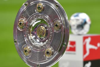 Meisterschale: Die Bundesliga startet in eine neue Saison.