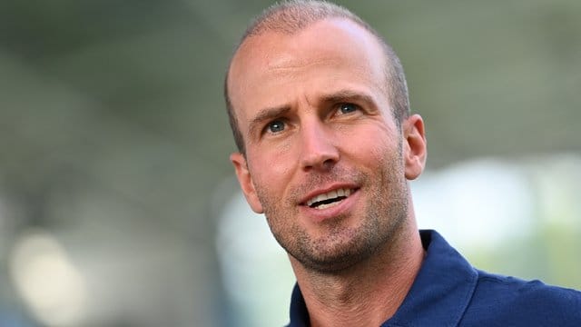 Trainer Sebastian Hoeneß verzeichnet im Hoffenheimer Team einige Ausfälle. Trainer Sebastian Hoeneß verzeichnet im Hoffenheimer Team einige Ausfälle.