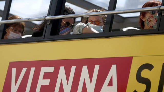 Mehr als die Hälfte der aktuell aktiven Fälle in Österreich werden aus Wien gemeldet. Mehr als die Hälfte der aktuell aktiven Fälle in Österreich werden aus Wien gemeldet.