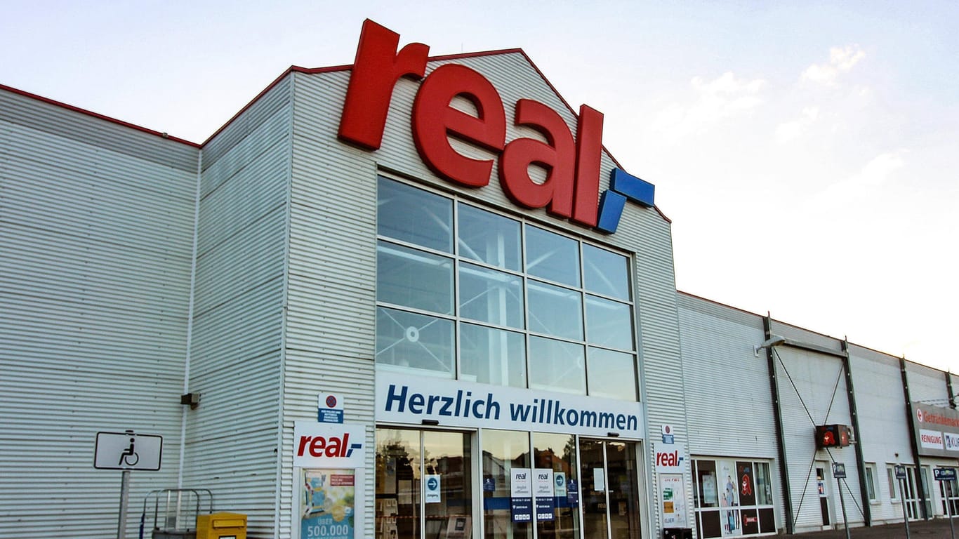 Real-Markt im saarländischen Bexbach (Symbolbild): Die Globus-Kette will einige Real-Filialen übernehmen.